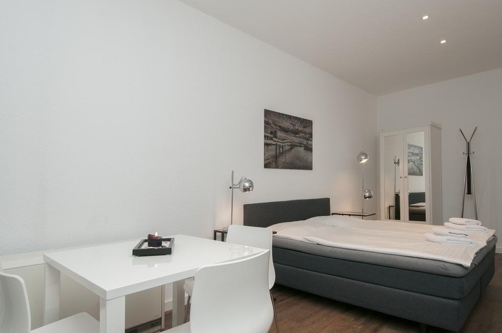 Gaestezimmer An Der Elbphilharmonie Contactless Check In Apartment Hamburg Exterior photo
