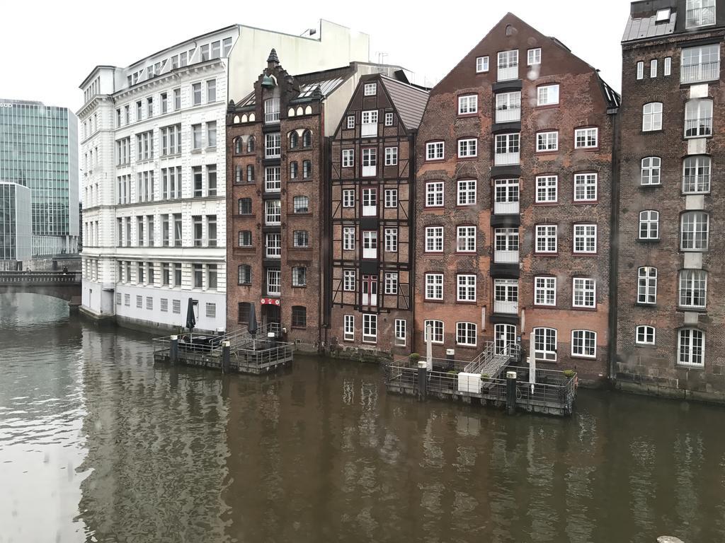 Gaestezimmer An Der Elbphilharmonie Contactless Check In Apartment Hamburg Exterior photo